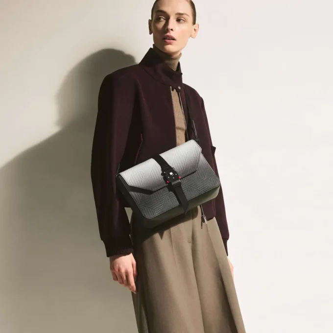 Bolso mensajero Extreme 3.0 con hebilla M LOCK 4810 Bolso mensajero Extreme 3.0 con hebilla M LOCK 4810