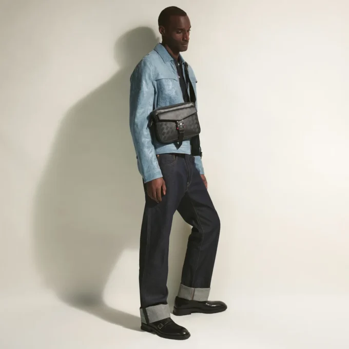 Bolso mensajero Extreme 3.0 con hebilla M LOCK 4810 Bolso mensajero Extreme 3.0 con hebilla M LOCK 4810