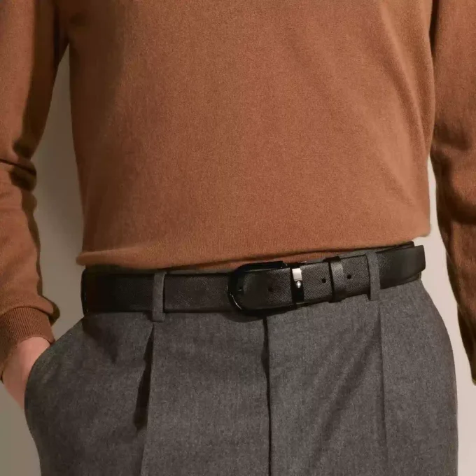 Cinturón de piel negro de 35 mm con hebilla en forma de herradura Cinturón de piel negro de 35 mm con hebilla en forma de herradura