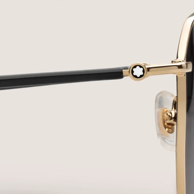 Gafas de sol cuadradas con montura metálica dorada